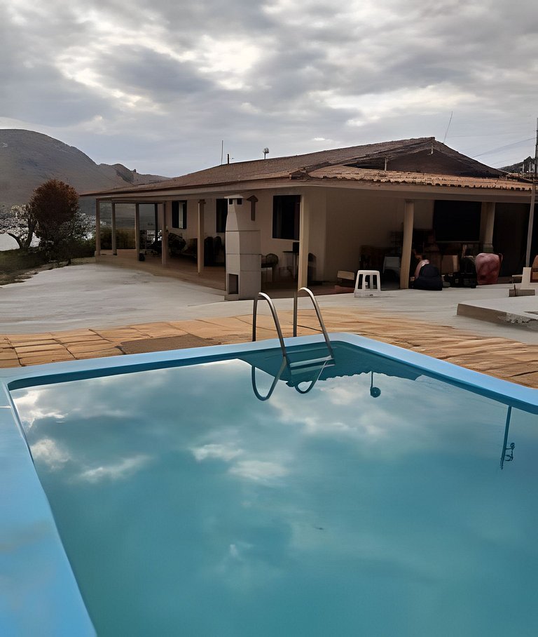 Vista do lago, 4 quartos, Piscina, Churrasqueira