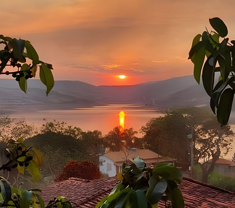 Vista do lago, 4 quartos, Piscina, Churrasqueira