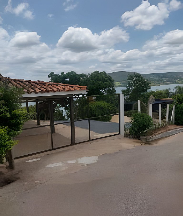 Vista do lago, 4 quartos, Piscina, Churrasqueira