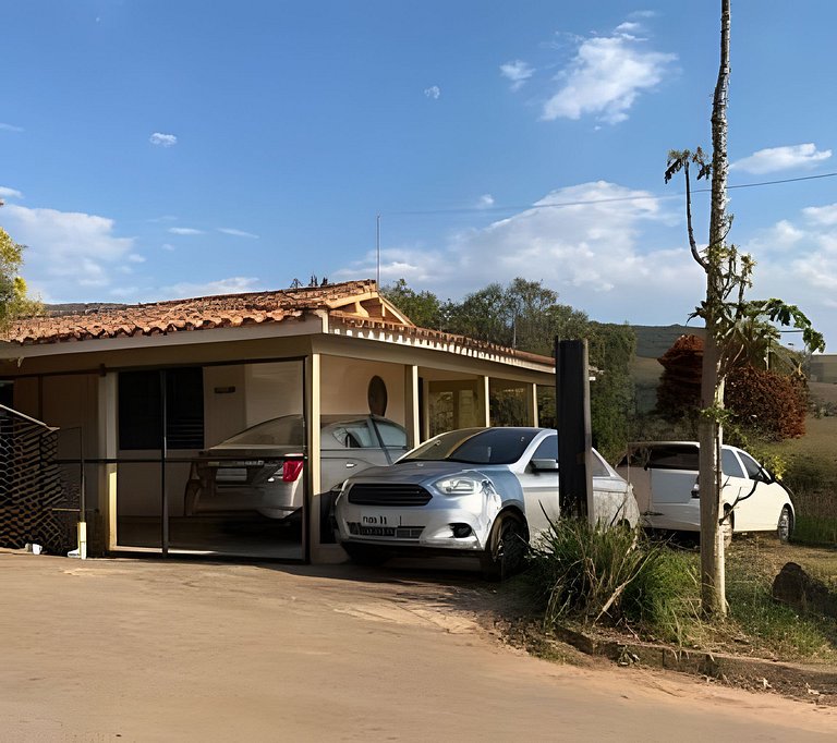 Vista do lago, 4 quartos, Piscina, Churrasqueira