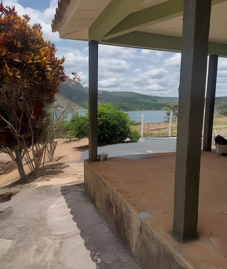 Vista do lago, 4 quartos, Piscina, Churrasqueira