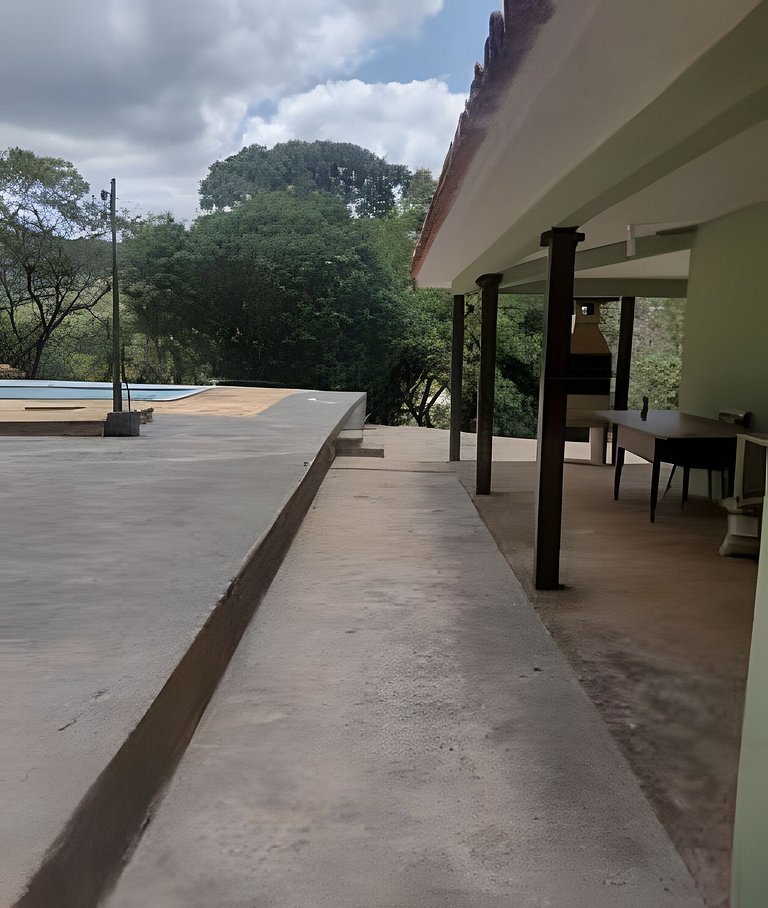 Vista do lago, 4 quartos, Piscina, Churrasqueira