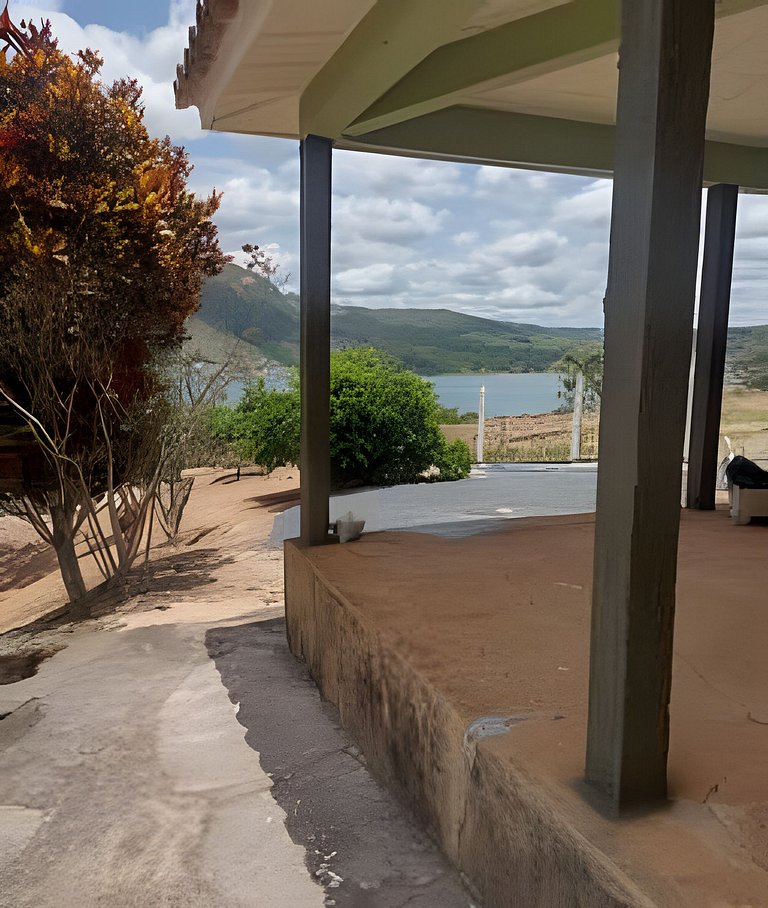 Vista do lago, 4 quartos, Piscina, Churrasqueira