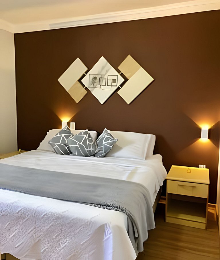 Apto para CASAL, varanda, garagem, piscina e sauna