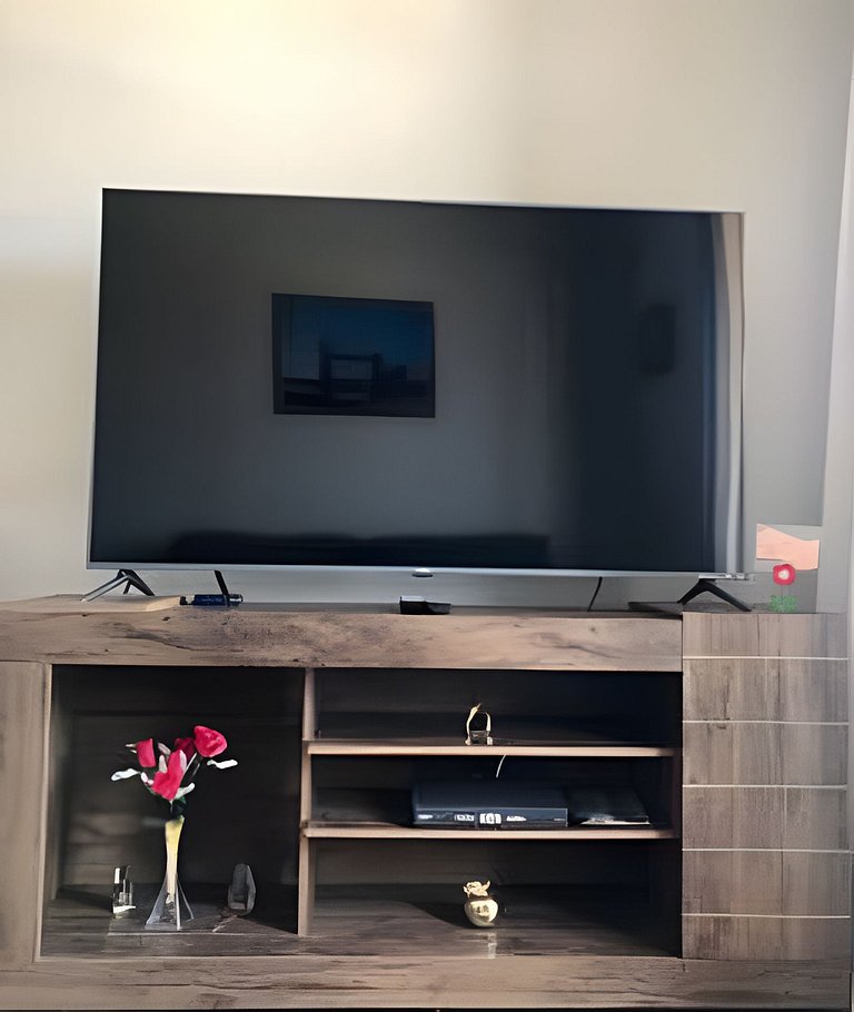 Apto para CASAL, varanda, garagem, piscina e sauna