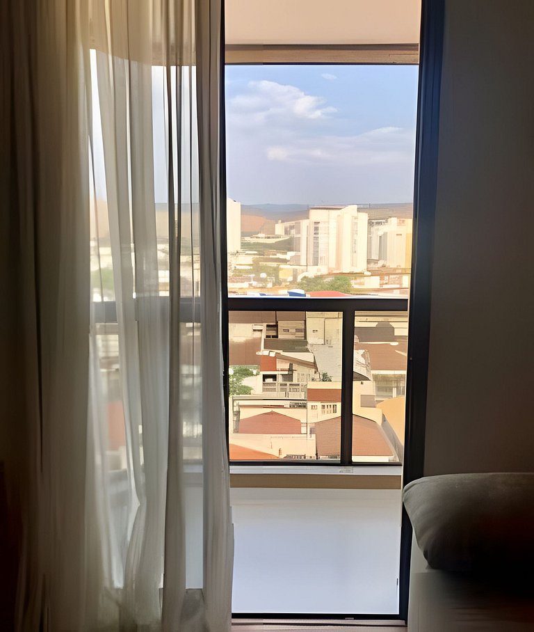 Apto para CASAL, varanda, garagem, piscina e sauna