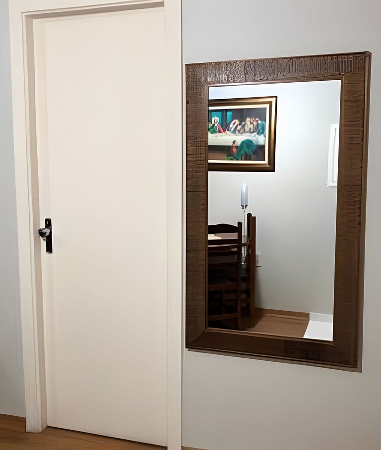 Apto para CASAL, varanda, garagem, piscina e sauna
