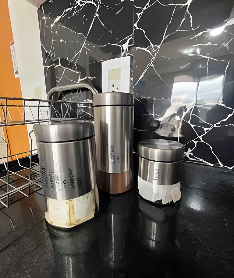 Apto para CASAL, varanda, garagem, piscina e sauna