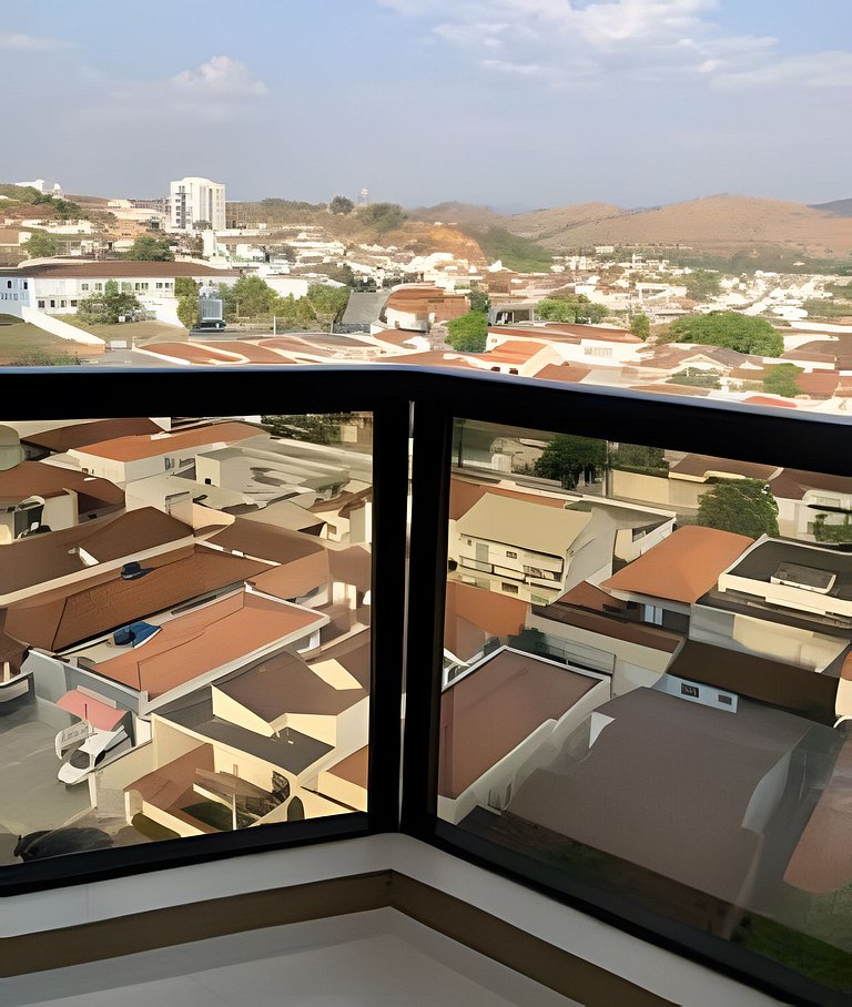 Apto para CASAL, varanda, garagem, piscina e sauna