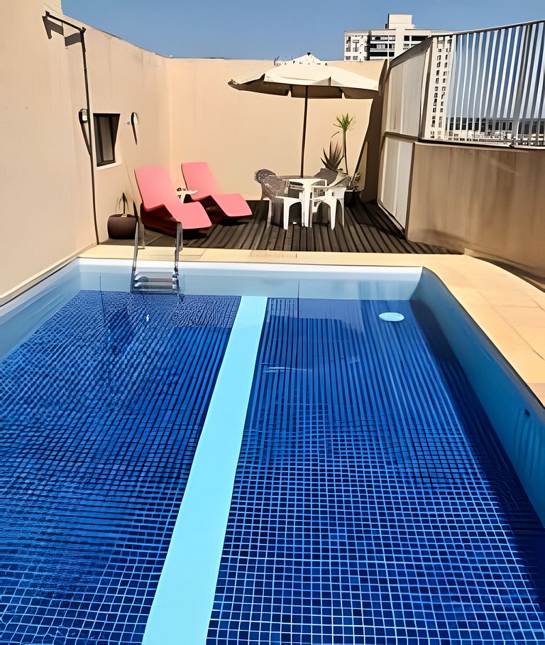 Apto para CASAL, varanda, garagem, piscina e sauna