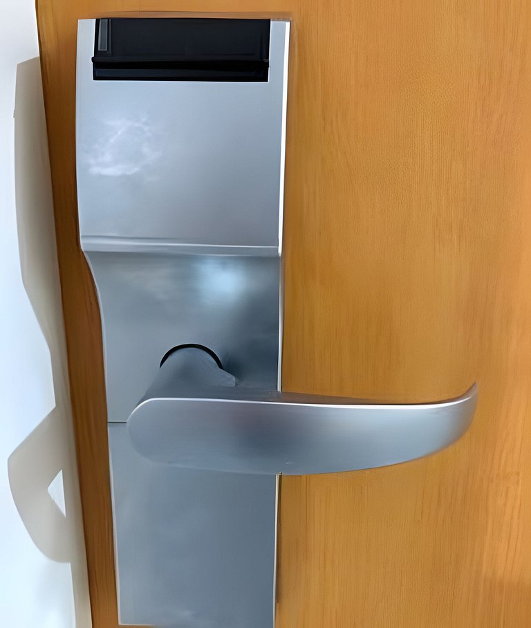 Apto para CASAL, varanda, garagem, piscina e sauna