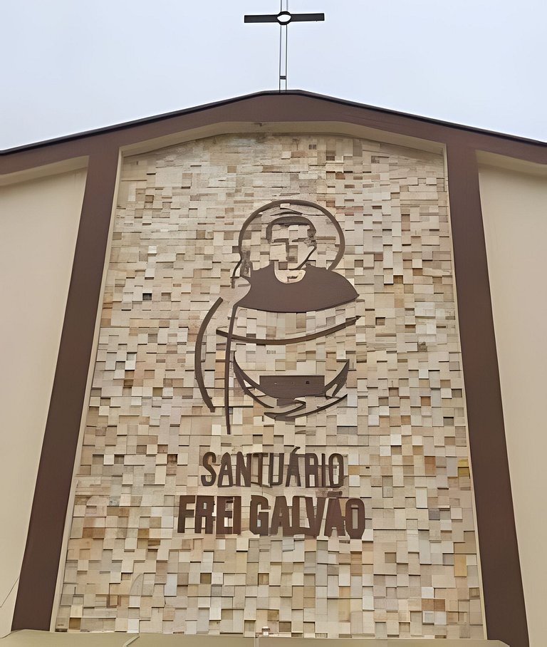 Apto para CASAL, varanda, garagem, piscina e sauna