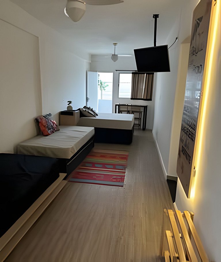 Pé na areia , vista mar , Wi-Fi e varanda !