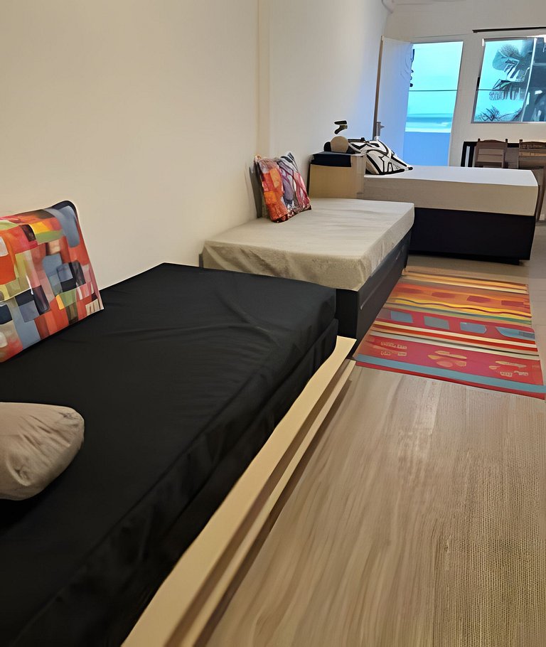 Pé na areia , vista mar , Wi-Fi e varanda !