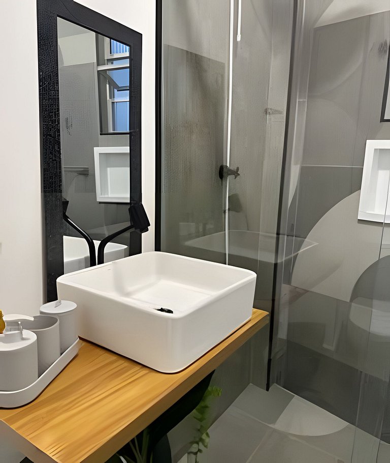 Pé na areia , vista mar , Wi-Fi e varanda !