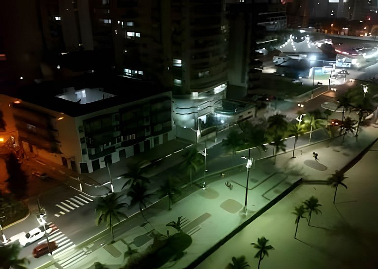 Pé na areia , vista mar , Wi-Fi e varanda !