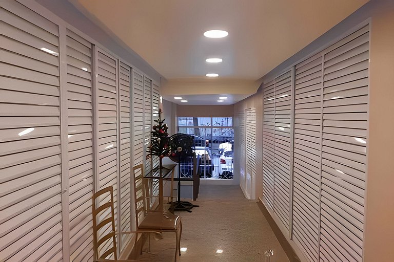 Vista Cristo a 300 metros da Praia de Copacabana.