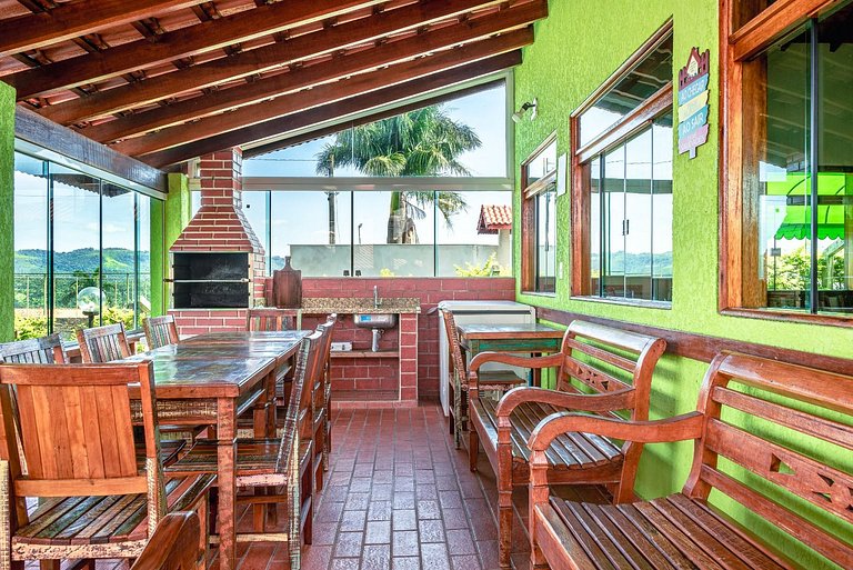 Chácara com VISTA para as Montanhas ; PET FRIENDLY