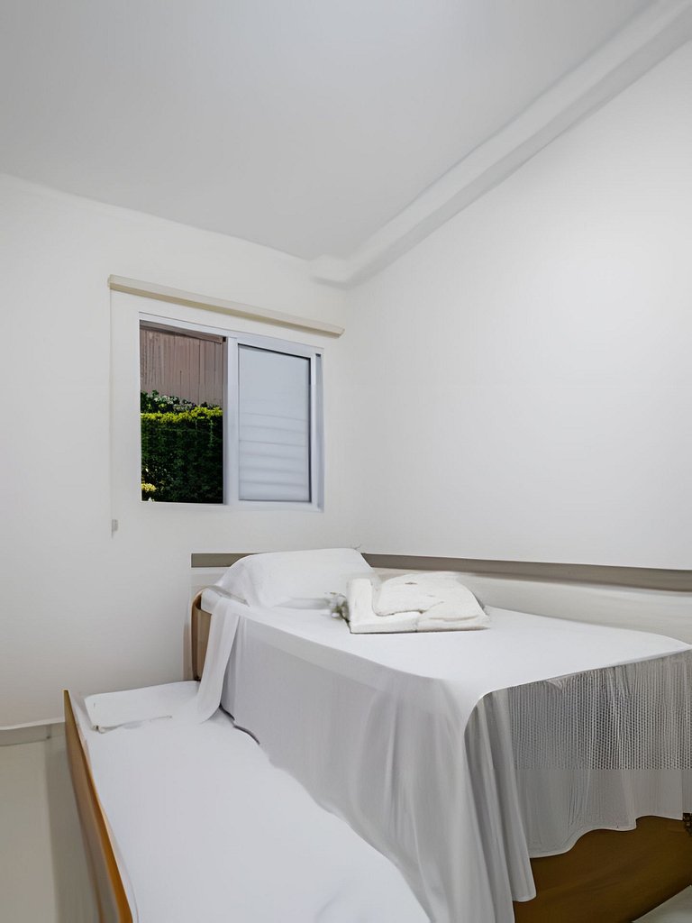 Apto 6 a 800m do Metrô Tucuruvi; 2 quartos; térreo