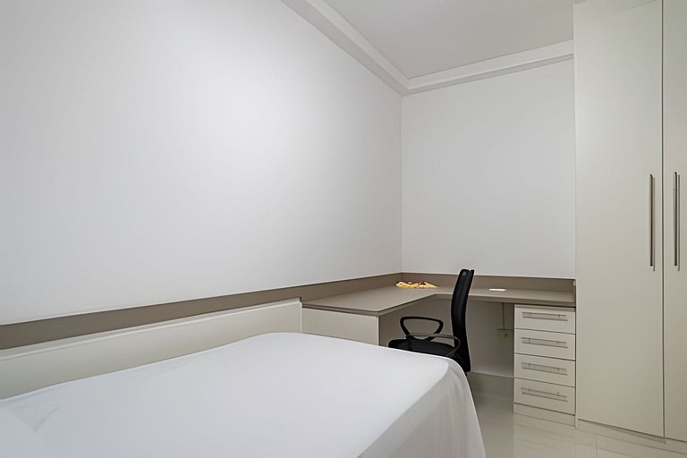 Apto 6 a 800m do Metrô Tucuruvi; 2 quartos; térreo