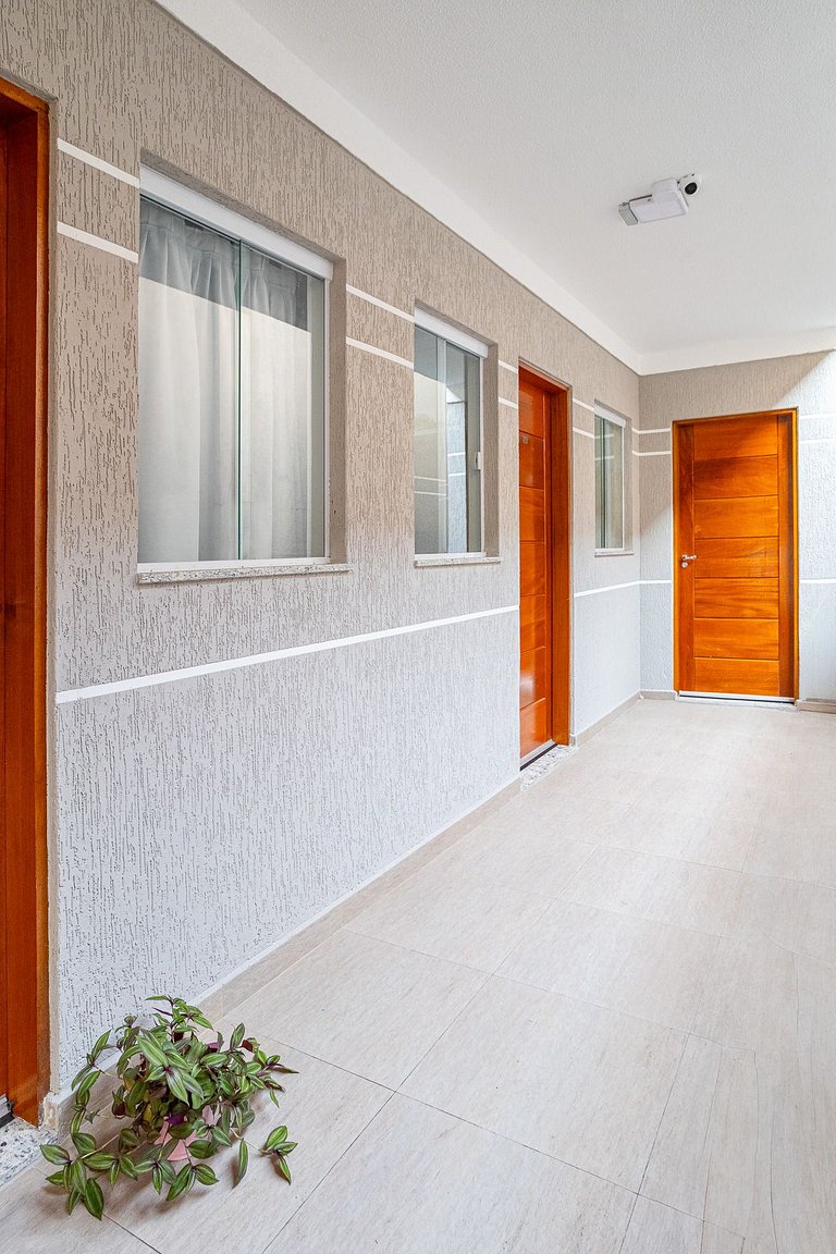 Apto 6 a 800m do Metrô Tucuruvi; 2 quartos; térreo