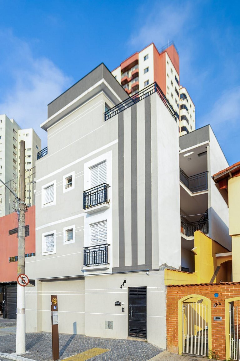 Apto 6 a 800m do Metrô Tucuruvi; 2 quartos; térreo