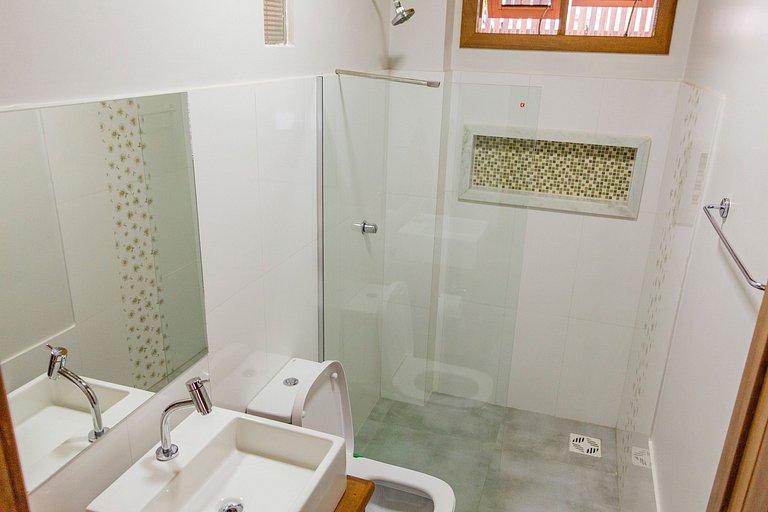 Alter do Chão - 3 dormitórios com A/C a dois passos do paraí